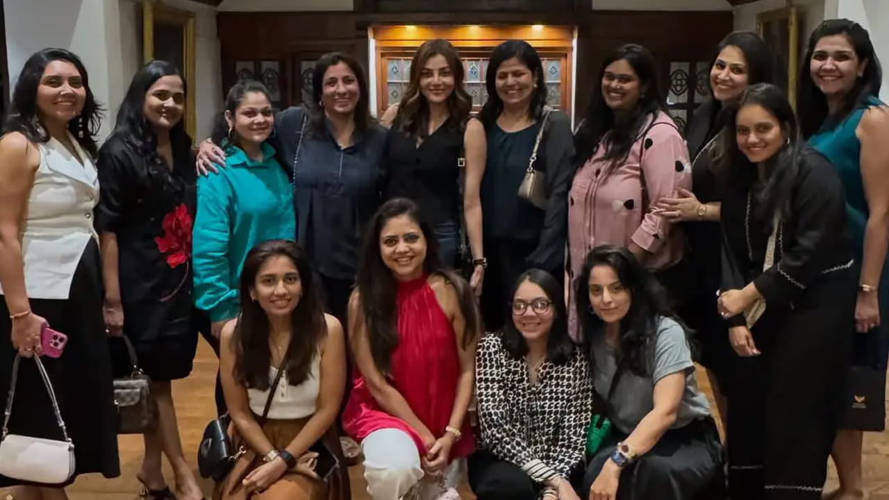 పెళ్లి, పిల్లల తర్వాత సినిమాలు బాగా తగ్గించేసింది టాలీవుడ్ స్టార్ హీరోయిన్ కాజల్ అగర్వాల్. ఇప్పుడు తన బిడ్డ పెంపకంలోనే ఎక్కువగా బిజీగా ఉంటోందీ అందాల తార.