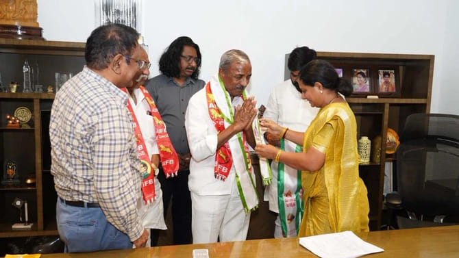 మున్సిపల్ ఎన్నికల్లో తన సత్తా చూపిన కవిత..