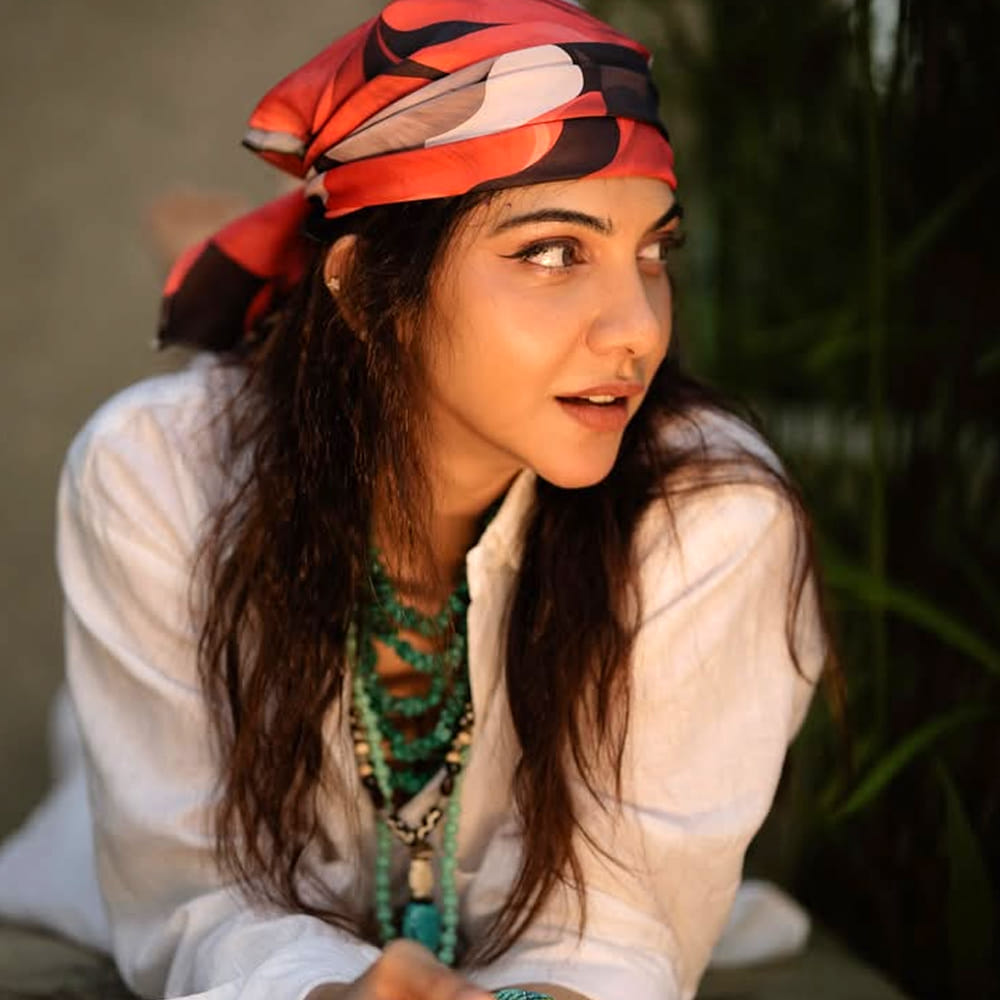 నాని హీరోగా నటించిన శ్యామ్ సింగరాయ్ సినిమాలో కీలక పాత్రలో నటించింది. ఈ సినిమాలో ఆమె కనిపించింది కొంతసేపే అయినప్పటికీ తన నటనతో మెప్పించింది. ఆతర్వాత తెలుగులో మరో సినిమా చేయలేదు ఈ అందాల భామ. 