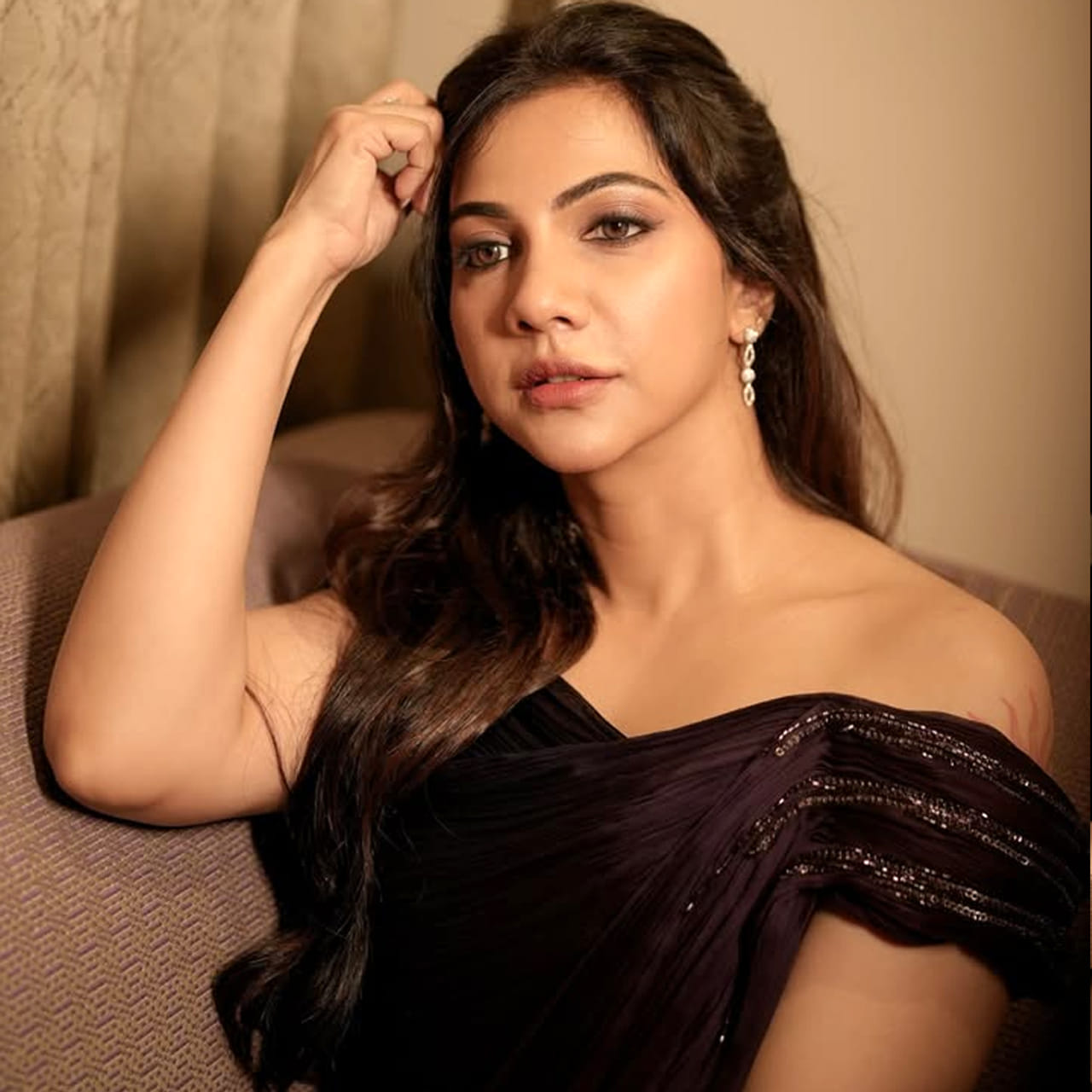 టాలీవుడ్ లో ఎంతో మంది మెరుపుతీగలు ఉన్నారు. అలా వచ్చి ఇలా మాయం అయినవారు. వారిలో మడోన్నా సెబాస్టియన్ ఒకరు. మలయాళ ఇండస్ట్రీకి చెందిన ఈ చిన్నది రెండు మూడు సినిమాలతోనే టాలీవుడ్ కు దూరం అయ్యింది. 