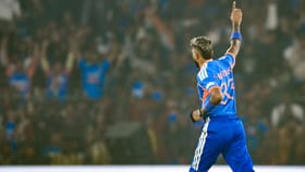 ఒకే ఇన్నింగ్స్‌లో 4 ఓవర్లు మెయిడెన్లే.. టీ20ఐల్లో డేంజరస్ వీళ్లు