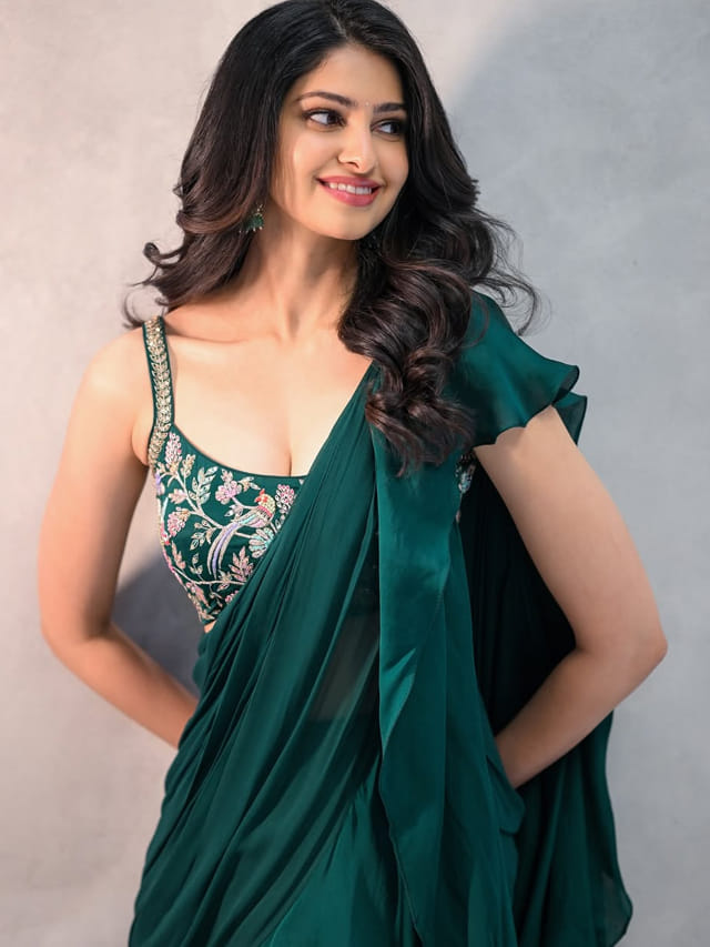 తెలుగు తెరపై మరోసారి అందాల మ్యాజిక్.. మానస లుక్స్ వేరేలెవల్..