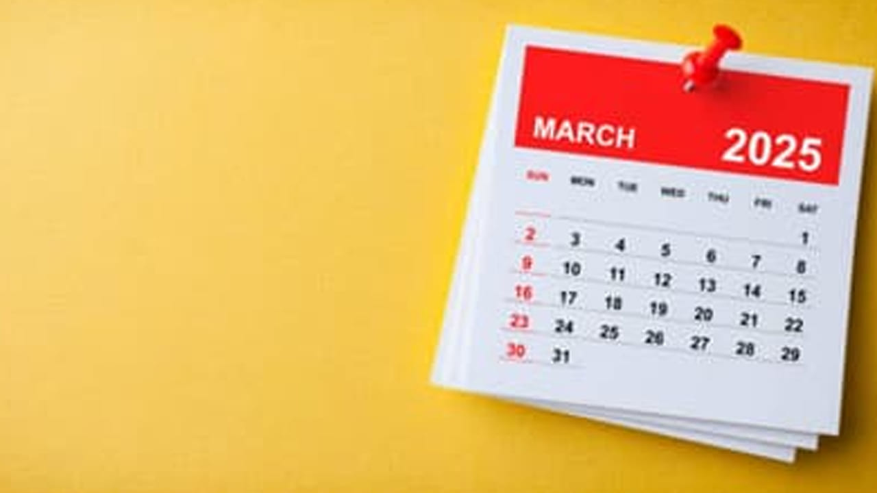 మార్చి నెలలో జన్మించిన వారికి నాయకత్వ లక్షణాలు చాలా ఎక్కువగా ఉంటాయి. సామాజిక కార్యక్రమాల్లో కూడా చాలా ఇష్టంగా పాల్గొంటారు. తమపై తమకు ఉండే నమ్మకమే వీరిని పై స్థాయిలో నిలబెడుతుంది. కెరీర్ ప్రారంభంలో కష్టాలు ఉన్నప్పటికీ, వీరికి 30 సంవత్సరాల వయసు వచ్చిన తర్వాత అదృష్టం తలుపు తడుతుంది. అన్నింట్లో విజయం చేకూరుతుంది.