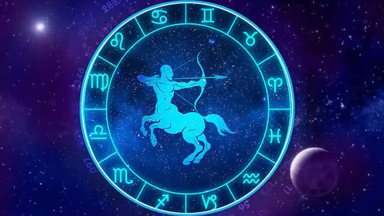 ధనస్సు రాశి : ధనస్సు రాశి వారు చంద్ర సంచారం సమయంలో చాలా జాగ్రత్తగా ఉండాలి. ముఖ్యంగా దూర ప్రయాణాలు చేయడం మానుకోవడం మంచిది. వీరికి చంద్రుడు పన్నెండవ ఇంట్లో సంచారం చేయడం వలన పనుల్లో ఆటంకాలు ఎదురు అవుతాయి. మానసిక ఆరోగ్యం దెబ్బతింటుంది. అప్పుల సమస్యలు అధికం అవుతాయి.