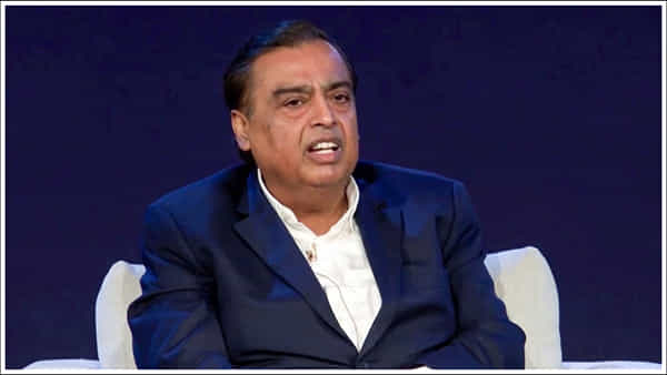Mukesh Ambani: అంబానీ మాస్టర్ స్ట్రోక్.. కేవలం 300 సెకన్లలో రూ.2700 కోట్ల చారిత్రాత్మక డీల్ఒ చేశారట..!