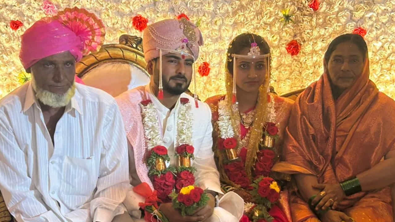 కులం, మతం పేరుతో అల్లర్లు జరుగుతున్న ప్రస్తుత పరిస్థితుల్లో సమాజంలో ఈ ముస్లిం దంపతులు చూపిన మానవత్వం, సంఘీభావం విస్తృతంగా ప్రశంసించబడింది. బస్తవాడ గ్రామంలో జరిగిన ఈ సంఘటన సామాజిక సామరస్యానికి ఒక గొప్ప ఉదాహరణగా నిలిచింది.