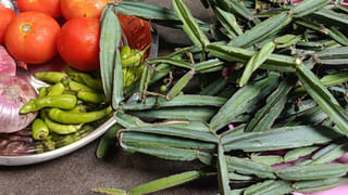 Leftover Recipes: ఇడ్లీలు మిగిలిపోయాయని పారేస్తున్నారా?.. 10 నిమిషాల్లో వీటితో వడలు చేసేయండి