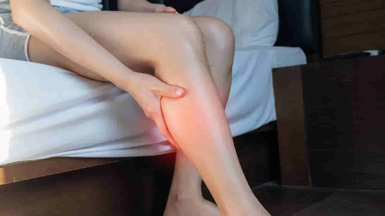 Muscle Cramp Relief: ఉన్నట్లుండి కాళ్ల కండరాలు పట్టేస్తున్నాయా? ఇలా ఎందుకు జరుగుతుందంటే..