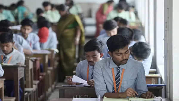 AP Inter Exams 2026: విద్యార్ధులకు అలర్ట్.. ఇక ఇంటర్ పబ్లిక్ పరీక్షల్లో 32 పేజీల బుక్లెట్! కొత్త మార్పులు ఇవే..