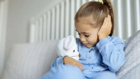 పిల్లలకు చెవి నొప్పి వస్తే.. నూనె వేసే అలవాటు మీకూ ఉందా?