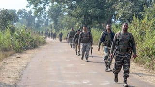 NEET పరీక్ష రాయాలని ఒత్తిడి.. తండ్రిని చంపి, ముక్కలుగా నరికిన సొంత కొడుకు!