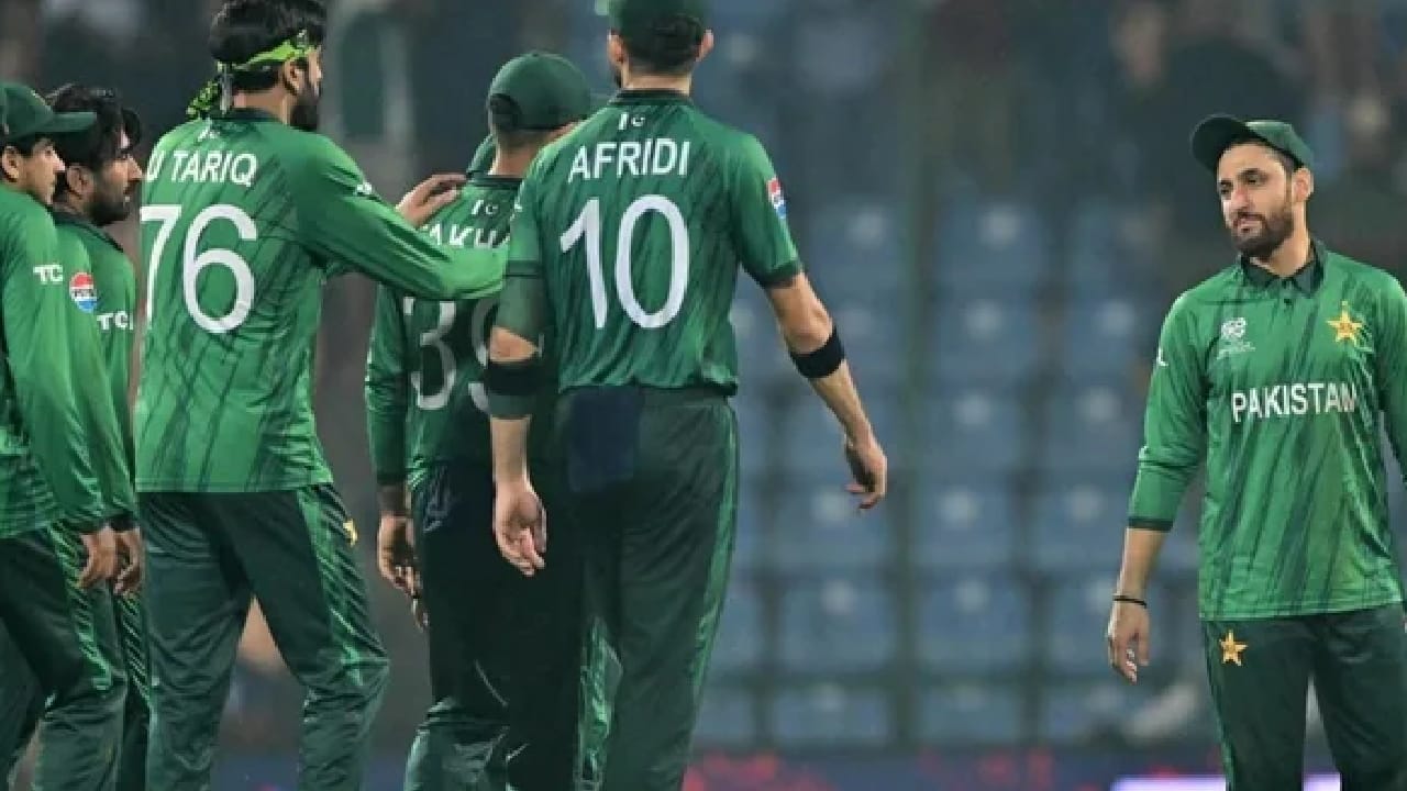 Pakistan Semifinal Scenarios : ఇంగ్లాండ్ చేతిలో పాకిస్థాన్ జాతకం.. కివీస్ దెబ్బ కొడితే పాక్ ప్యాకప్ చెప్పాల్సిందే – Telugu News | Pakistan’s Semifinal Fate Rests on ENG vs NZ Can Salman Aghas Men Survive the Super 8 Chaos?