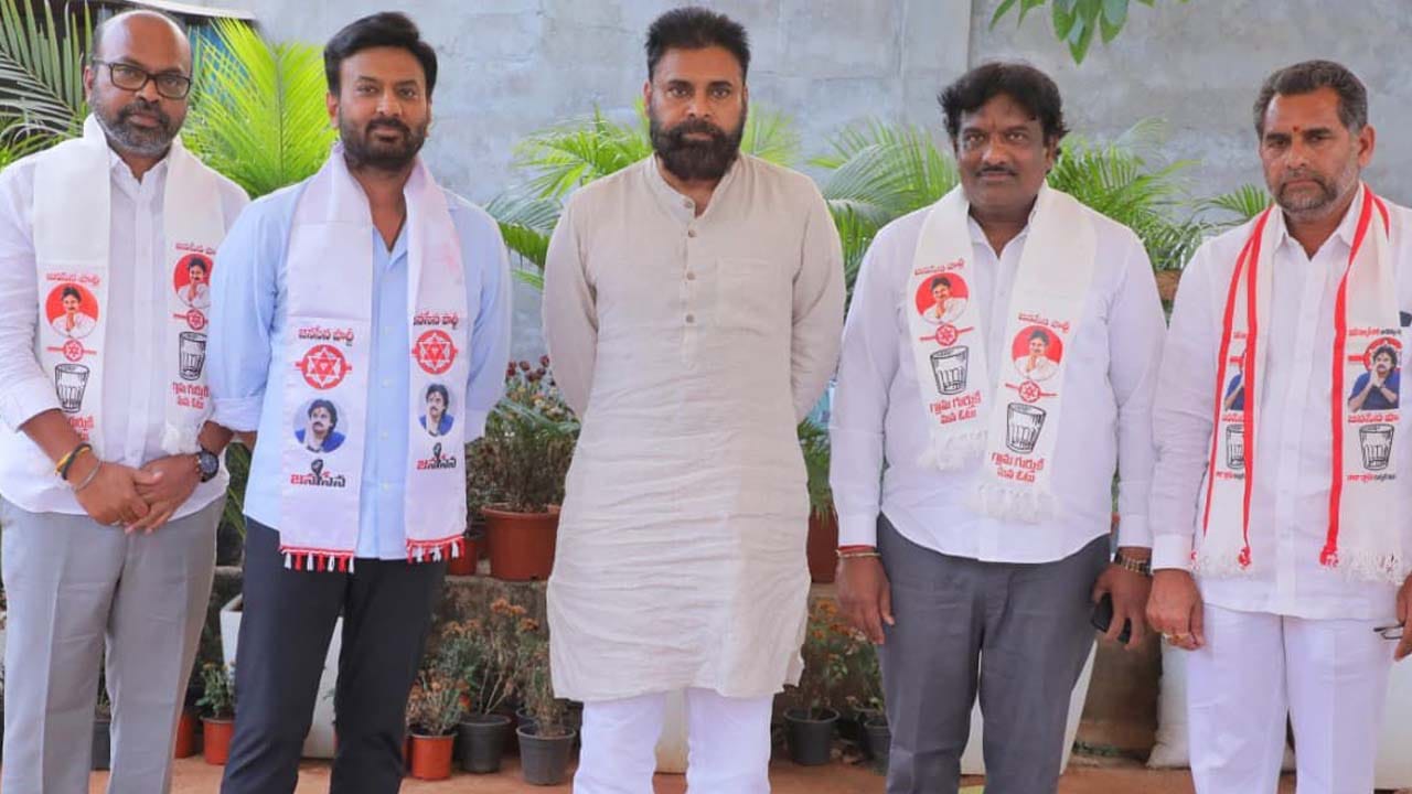 తెలంగాణ పురపోరులోకి జనసేన! పవన్‌ ప్రచారం ఎవరికి ప్లస్..? ఎవరికి మైనస్?