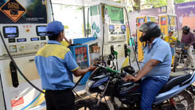 మీ బైక్‌లో పెట్రోల్ ట్యాంక్‌ ఫుల్‌ అయినట్లు ఎలా తెలుస్తోంది..?