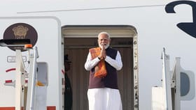 మలేషియా బయలుదేరిన ప్రధాని మోదీ..!