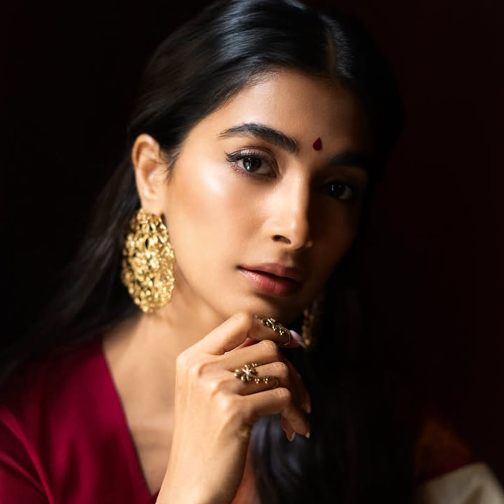 Pooja Hegde Pics