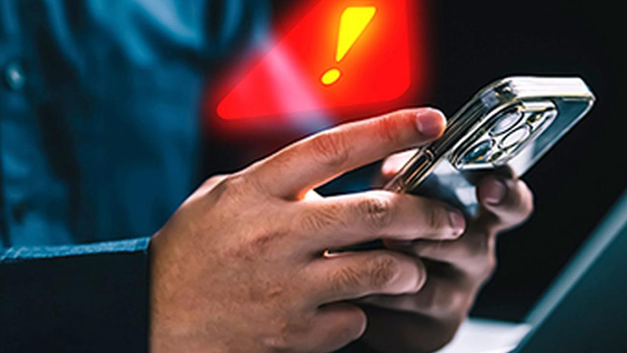 టెలికాం నియంత్రణ సంస్థ, టెలికాం నియంత్రణ సంస్థ, భారత టెలికాం నియంత్రణ సంస్థ కూడా మోసపూరిత సందేశాలను అరికట్టడానికి నియమాలను అమలు చేసింది. నిజమైన, ధృవీకరించిన పంపినవారి నుండి వచ్చే సందేశాలకు ఇప్పుడు ప్రత్యేక గుర్తింపు గుర్తులు ఉన్నాయి. ప్రభుత్వ విభాగాల నుండి వచ్చే సందేశాలకు ప్రత్యేకమైన గుర్తింపు గుర్తు ఉంటుంది. అయితే బ్యాంకు లేదా సేవలకు సంబంధించిన సందేశాలను కూడా సూచించిన ఫార్మాట్ ద్వారా గుర్తించవచ్చు. ఒక సందేశంలో ఈ గుర్తింపు గుర్తు లేకపోతే, దానిని అనుమానాస్పదంగా పరిగణించడం తెలివైన పని.