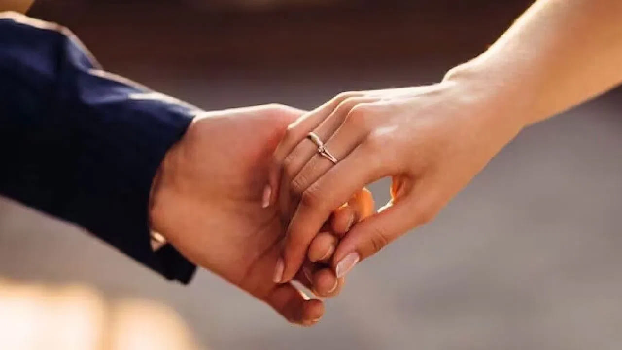 వాలెంటైన్స్ వీక్‌లో ప్రామిస్ డే అనేది ఒక రోజు అయినప్పటికీ ఇది వాగ్దానాలు చేయడం, నిలబెట్టుకోవడం అనే భావనను కలిగిస్తుంది. శతాబ్ధాలుగా వాలెంటైన్ వీక్‌లో అంతర్భాగంగా ఇది ఉంటుంది. అలాగే వాగ్దానాలు అనేవి నిబద్ధతను సూచిస్తాయి. వీటిని నిలబెట్టుకోవడం ఒక వ్యక్తి వ్యక్తిత్వం, బలం, ప్రేమలోని నిజాయితీని సూచిస్తాయి.