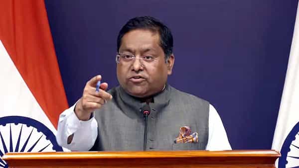 రష్యా నుంచి భారత్ చమురు కొనుగోలు ఆపేస్తుందా? విదేశాంగ శాఖ కీలక వ్యాఖ్యలు