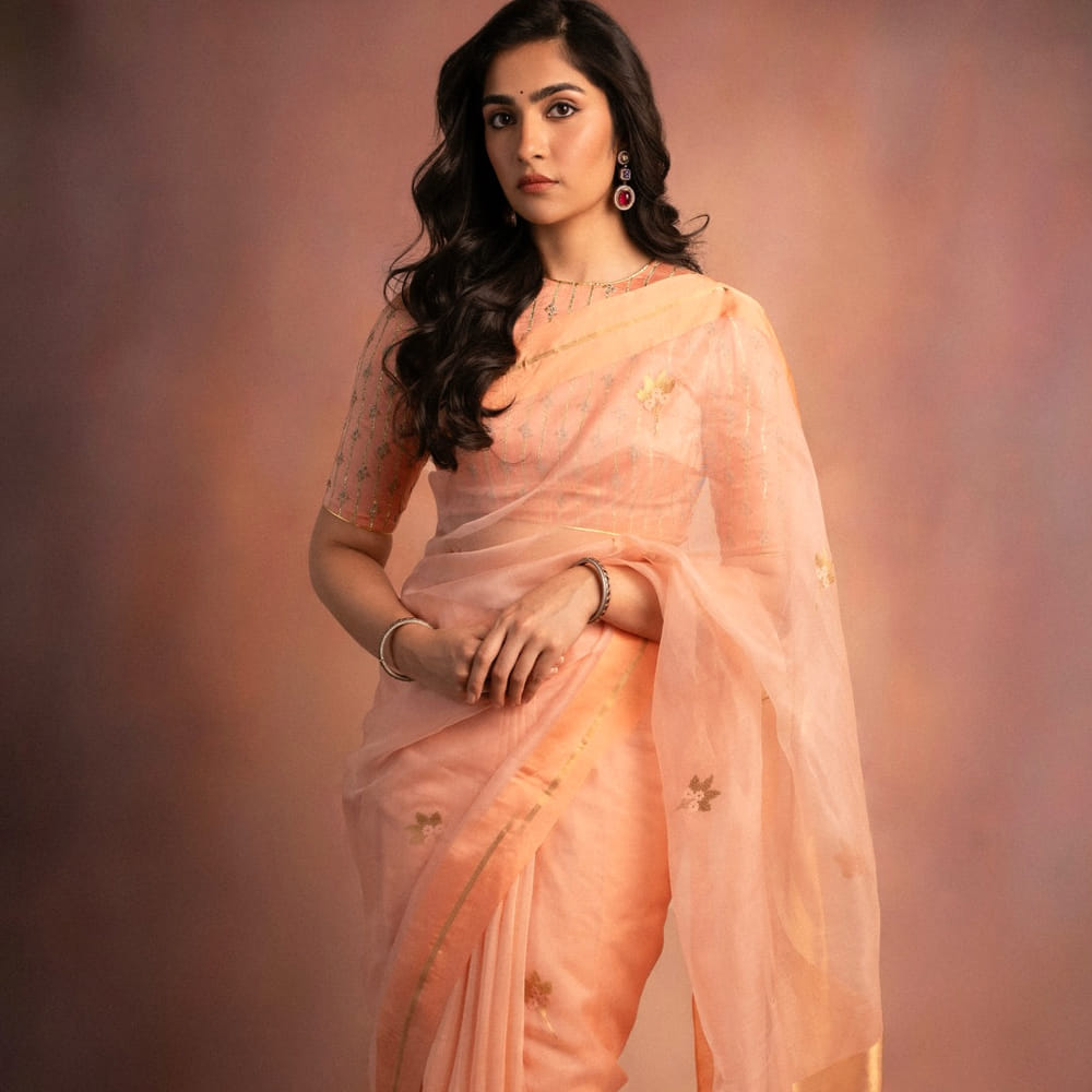 ప్రస్తుతం కన్నడ, తెలుగులో మరిన్ని ఆఫర్స్ అందుకుంది. ఇటీవలే తమిళంలో విజయ్ సేతుపతి జోడిగా ఏస్ అనే సినిమాలో నటించింది. ఇక ఇప్పుడు ఎన్టీఆర్ నటిస్తున్న డ్రాగన్ సినిమాలోనూ ఛాన్స్ దక్కించుకుందని టాక్. ప్రశాంత్ నీల్ ఈ సినిమాకు దర్శకత్వం వహిస్తున్నారు.