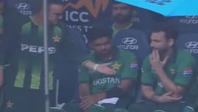 కోచ్‌తో పాక్ కెప్టెన్ వాగ్వాదం.. కోపంతో ఏం చేశాడో తెలుసా?