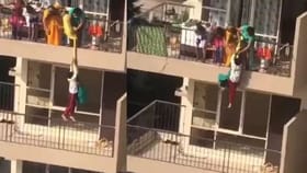 ఏంటమ్మా.. కొడుకు కన్నా చీరే ముఖ్యమా.. తల్లి చేసిన పనికి