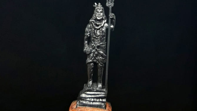 అద్భుతం పెన్సిల్ పై పరమేశ్వరుడు..ఈయన టాలెంట్‌కు ఫిదా అవ్వాల్సిందే