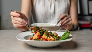 పిల్లలకు చెవి నొప్పి వస్తే.. నూనె వేసే అలవాటు మీకూ ఉందా?