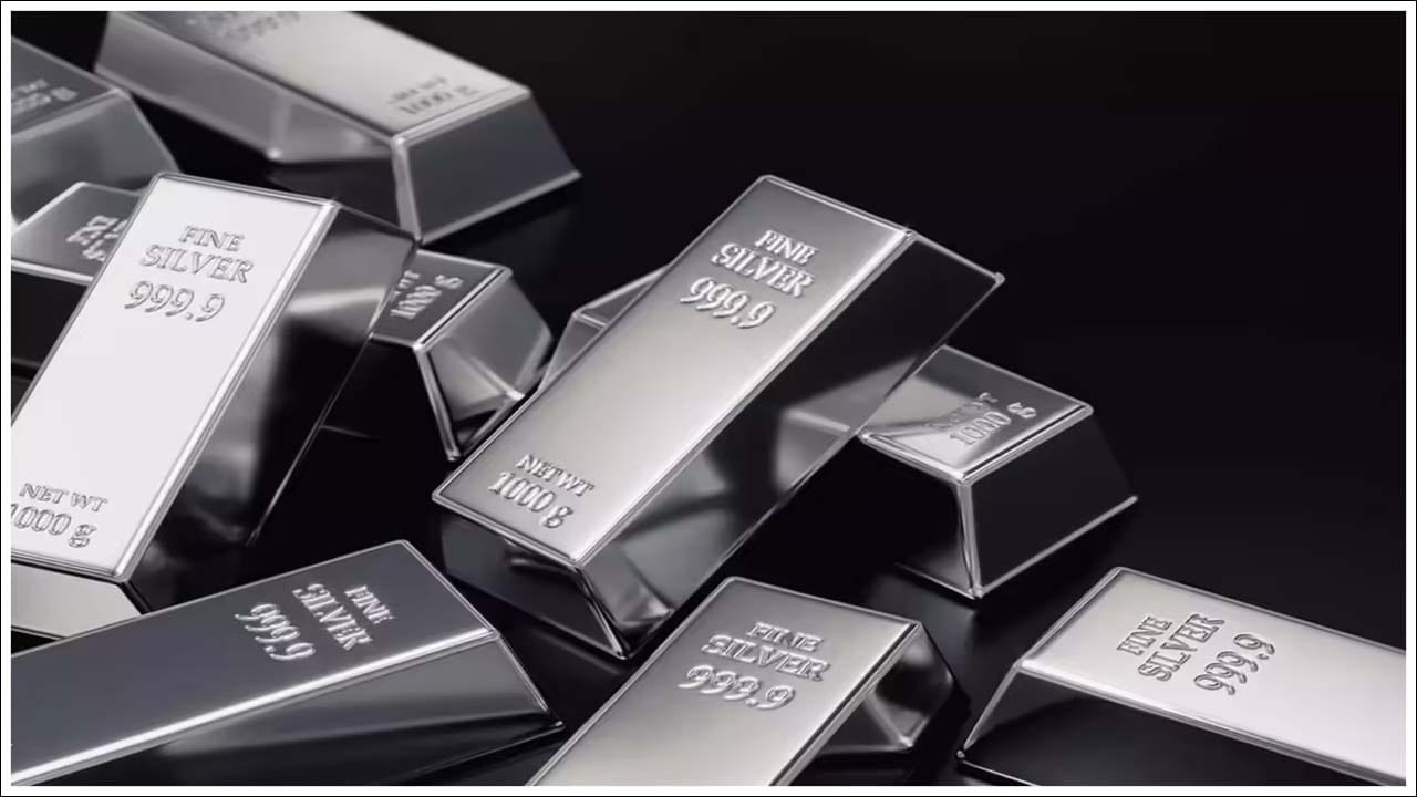 గమనిక: ఇక్కడ అందించిన సమాచారం ప్రాథమిక అవగాహన కోసం మాత్రమే అందించాం. ఈ సమాచారం పెట్టుబడి పెట్టడానికి సలహా ఇవ్వడం లేదు. మీరు  ఏదైనా ప్రత్యక్ష లేదా పరోక్ష పెట్టుబడి పెట్టాలనుకుంటే లేదా ఏదైనా ఆర్థిక నిర్ణయం తీసుకోవాలనుకుంటే ఆ రంగంలోని నిపుణులను సంప్రదించడం మర్చిపోవద్దు.