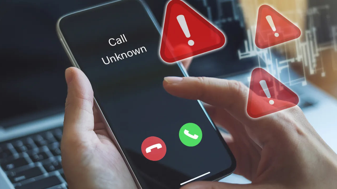 జనవరి 1వ తేదీ నుంచి ఈ నిర్ణయం అమల్లోకి వచ్చింది. దీంతో లోన్ యాప్స్, బీమా కంపెనీలు, బ్యాంకులు, ఇతర ఆర్ధిక వ్యవహారాలకు సంబంధించిన కంపెనీలు 1600 సిరీస్ నెంబర్ ద్వారానే తమ కస్టమర్లకు కాల్స్ చేయాల్సి ఉంటుంది. దీని వల్ల స్పామ్ కాల్స్ బారిన పడకుండా ఉండటమే కాకుండా సైబర్ నేరాలను అడ్డుకోవచ్చు. ప్రజలు కూడా సులువుగా గుర్తించడానికి వీలవుతుంది.
