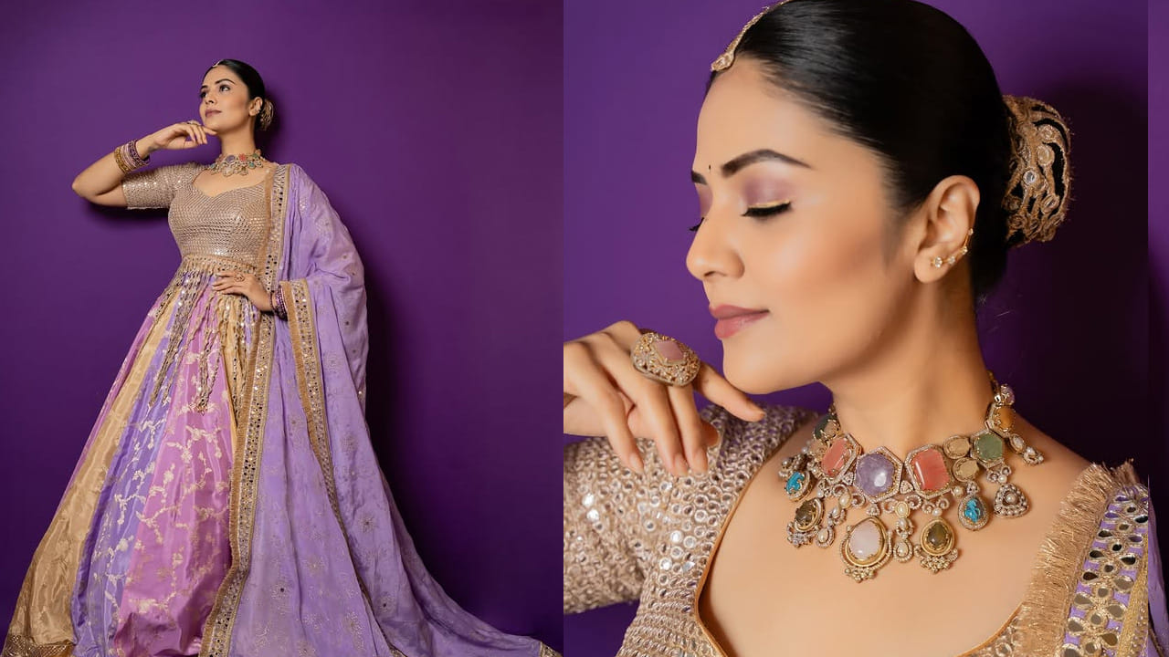 అందాల ముద్దుగుమ్మ శ్రీముఖి గురించి ప్రత్యేకంగా చెప్పాల్సిన  పని లేదు. అందం, అభినయం ఈ ముద్దుగుమ్మ సొంతం. ఈ చిన్నది తాజాగా ట్రెడిషనల్ లుక్‌లో ఉన్న ఫొటోస్ షేర్ చేసింది. ప్రస్తుతం ఇవి నెట్టింట తెగ వైరల్ అవుతున్నాయి.