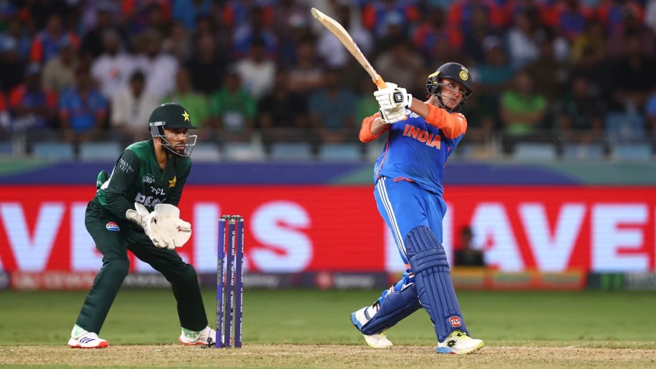 గత కొన్ని సంవత్సరాలుగా, ప్రతి ఐసీసీ ఈవెంట్‌లో భారత్ - పాకిస్తాన్ మ్యాచ్ అత్యంత ప్రీమియం ఈవెంట్‌గా ఉంటుంది. ఎందుకంటే, ఈ రెండు జట్లు తలపడే ఏకైక సమయం ఇదే. తత్ఫలితంగా, ఈ మ్యాచ్ చుట్టూ ఉత్సాహంతోపాటు ఉత్కంఠ తారాస్థాయికి చేరుకుంది. 