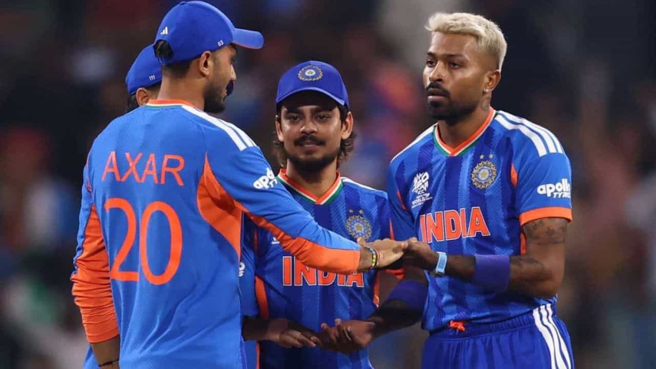 ఈసారి పరిస్థితులు కొంచెం భిన్నంగా ఉన్నాయి. టీమ్ ఇండియా బ్యాటింగ్, బౌలింగ్ రెండింట్లోనూ సమతూకంగా కనిపిస్తోంది. కెప్టెన్ సూర్యకుమార్ యాదవ్ నాయకత్వంలో జట్టు ఆత్మవిశ్వాసంగా ముందుకెళ్తోంది. యంగ్ ప్లేయర్లు ఒత్తిడిలోనూ మెరుగైన ప్రదర్శన ఇస్తున్నారు. అయితే వరల్డ్ కప్‌లో ఒక్క మ్యాచ్‌తో మొత్తం కథ మారిపోతుంది. సెమీఫైనల్, ఫైనల్‌ల్లో ఆస్ట్రేలియా, ఇంగ్లాండ్, న్యూజిలాండ్ లాంటి బలమైన జట్లతో తలపడాల్సి వస్తే గతంలో జరిగినట్లే చిన్న తప్పిదం కూడా ట్రోఫీ చేజారడానికి కారణమవుతుంది. ఈసారి “మహాశివరాత్రి సెంటిమెంట్” కేవలం యాదృచ్ఛికమా? లేక గతంలో జరిగినట్లే పాకిస్తాన్‌పై గెలిచిన తర్వాత టైటిల్ చేజారే సంకేతమా? అన్నది ఇప్పుడు పెద్ద చర్చగా మారింది.