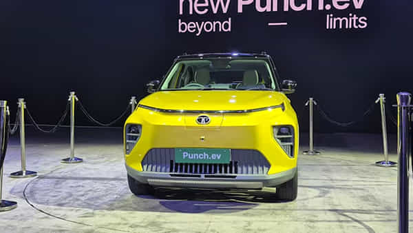 TATA: EV సెగ్మెంట్ను షేక్.. మార్కెట్లోకి కొత్త Punch.ev.. ధర, రేంజ్, ఫీచర్లు ఇవే!
