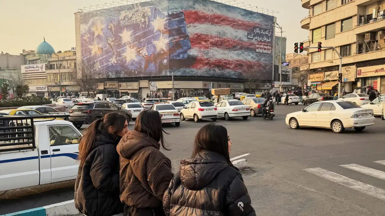 US - Iran Tensions: దాడులు జరగొచ్చు.. ఇరాన్ను విడిచి వెళ్లండి: భారత్ కీలక ప్రకటన..