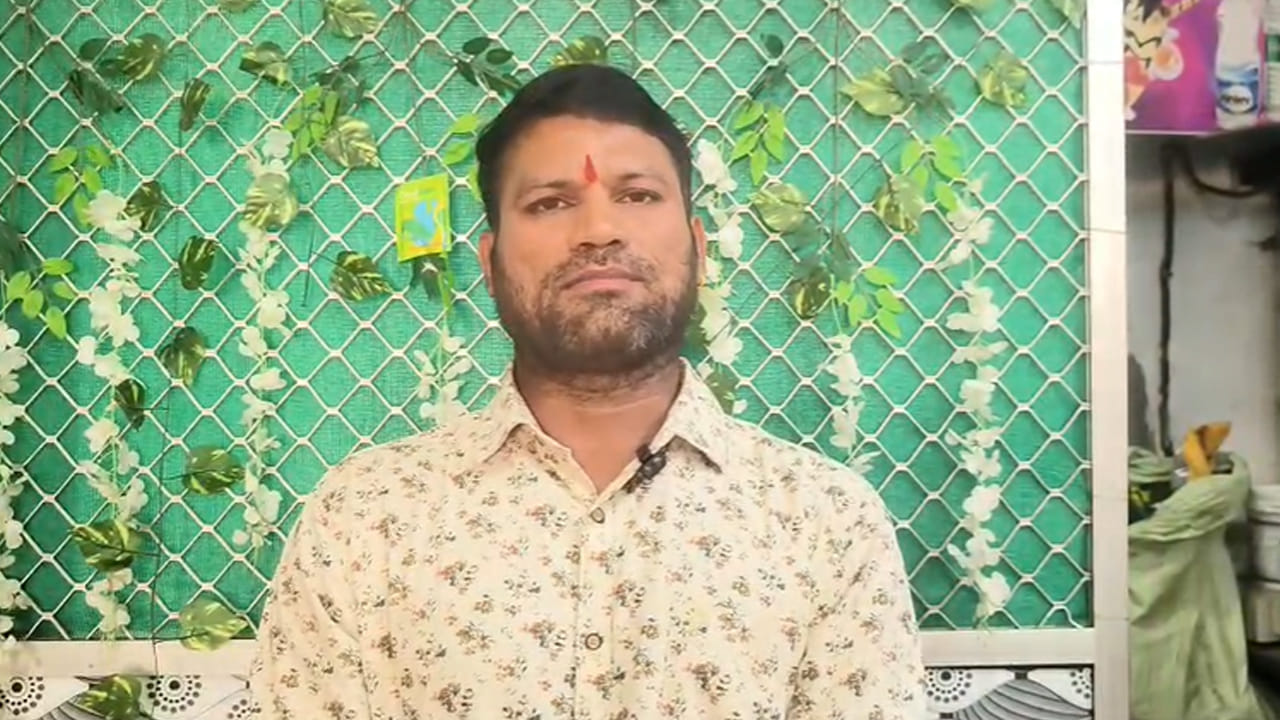 Telangana: అర్ధరాత్రి ఒక్కసారిగా ఫోన్‌కు వరుస మెసేజ్‌లు.. తెల్లారేసరికి సీన్ సితారయ్యింది