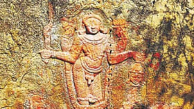 రాచకొండ గుట్టల్లో దొరికిన సాదాసీదా శిల్పం అనుకునేరు.. అసలు విషయం