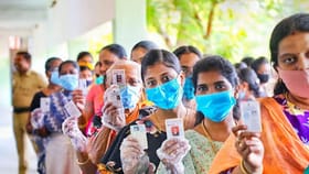 ఓటర్ ఐడీ లేకున్నా.. ఓటు హక్కు వినియోగించుకోవచ్చు.. ఎలా అంటే?