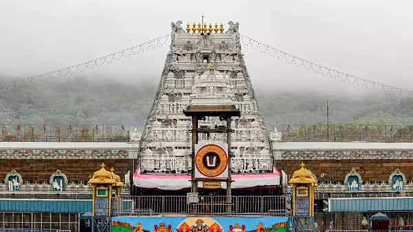 Tirumala: శ్రీవారి భక్తులకు బిగ్ అలర్ట్.. ఆ 5 రోజుల పాటు ఆర్జిత సేవలు రద్దు!