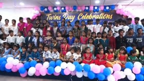 తిరుపతిలో ఖషి సీన్ రిపీట్.. ఒకే వేదికపై 100 మంది కవలలు!