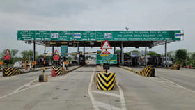 ఆగాల్సిన అవసరమే లేదు.. ఇక గేట్లు లేని టోల్‌ ప్లాజాలు..!