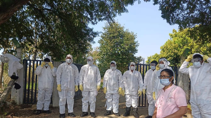 అక్కడ పది రోజుల పాటు చికెన్‌, ఎగ్స్‌ తినకపోవడం మంచిది..