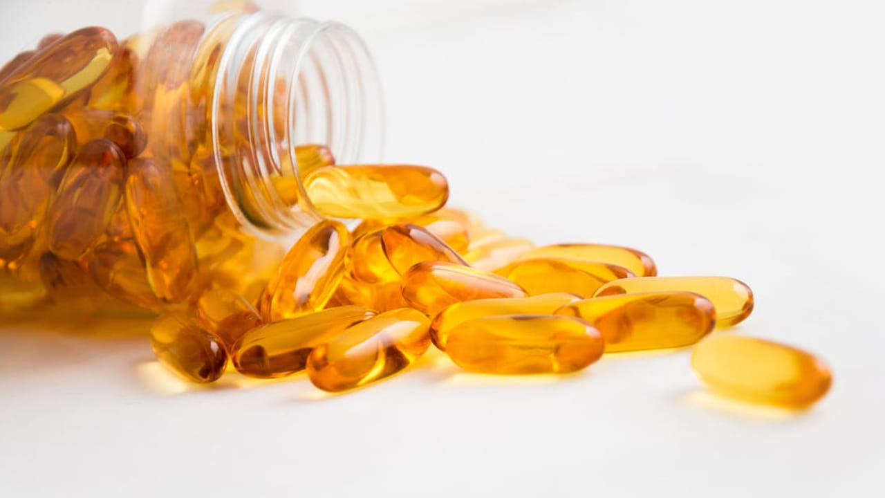 అధిక మోతాదు: మీ సొంతగా ఎక్కువగా దీనిని తీసుకోకండి. అంతేకాదు, 4,000 IU కంటే ఎక్కువ తీసుకోవాలనుకుంటే వైద్యుడిని సంప్రదించి తీసుకోవాలి లేదంటే ప్రమాదానికి దారితీస్తుంది.