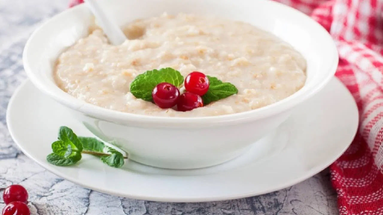 ప్రస్తుత రోజుల్లో బరువు పెరగడం పెద్ద సమస్యగా మారింది. ప్రతి ఒక్కరూ బరువు తగ్గాలని కోరుకుంటారు. కానీ చాలా మంది ఏం చేసినా బరువు తగ్గడానికి బదులు మరింత పెరుగుతున్నట్లు ఫిర్యాదు చేస్తుంటారు. 