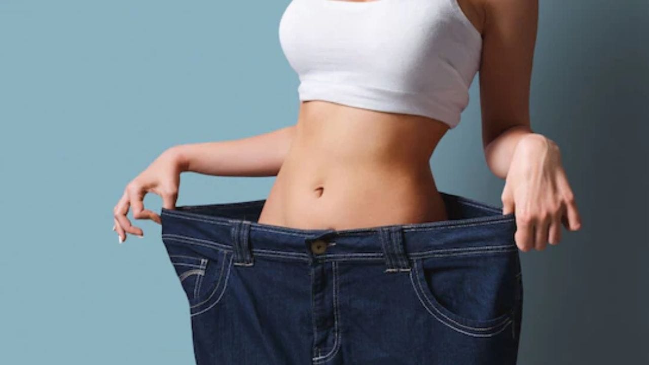 Health Tips: ఈ ఒక్క గ్లాసు నీళ్లు పొట్టలో కొవ్వును ఐస్లా కరిగిస్తుంది.. వద్దన్నా కేజీలు కేజీలు తగ్గిపోతారు