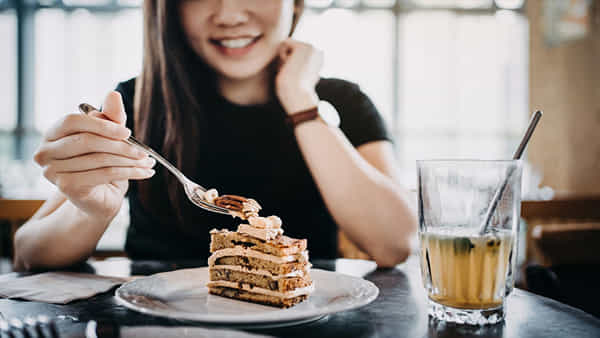 Sweets Crave: భోజనం తర్వాత స్వీట్లు తినాలని ఎందుకు అనిపిస్తుంది? మీకూ ఈ అలవాటు ఉందా..