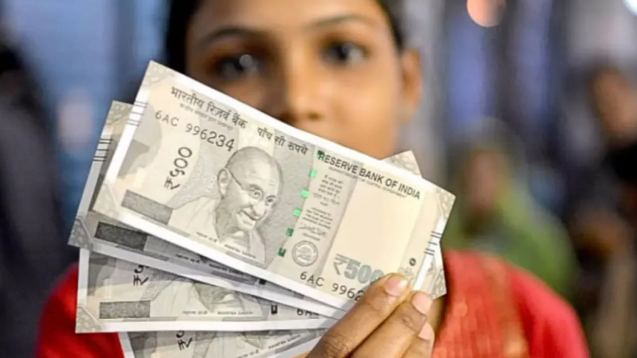 8th Pay Commission: జీతాల పెంపు కోసం ఎదురుచూస్తున్న ఉద్యోగులకు గుడ్‌న్యూస్‌.. మరో కీలక అడుగుపడిందోచ్‌!