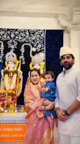కగాల్ రామమందిరంలో జహీర్ ఖాన్, భార్య సాగరికా..