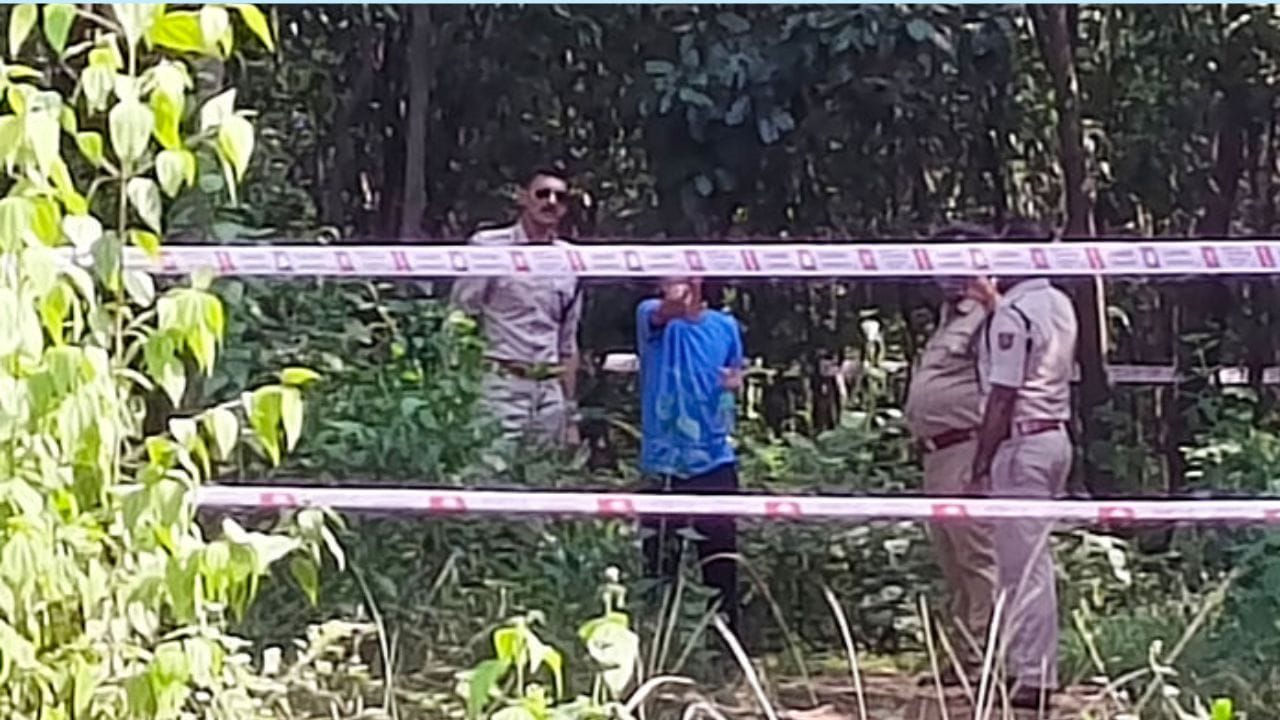 Crime News: అర్థరాత్రి పొలాల్లొని గుడిసెలోంచి గట్టిగా కేకలు.. ఉదయాన్నే వెళ్లి చూడగా..