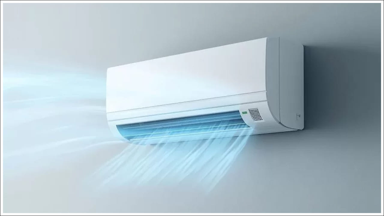  Air Conditioner: గత కొన్ని రోజులుగా వేడి పెరుగుతోంది. సమ్మర్‌ హీట్‌ పెరిగిపోతోంది. ఈ వేడి నుండి తప్పించుకోవడానికి AC ఒక్కటే మార్గం. ఇంట్లో అయినా, ఆఫీసులో అయినా, ACలు ఇప్పుడు ప్రతిచోటా పనిచేస్తాయి. మీరు ఇంట్లో AC ఉపయోగిస్తుంటే కొన్ని విషయాలను తెలుసుకోవడం చాలా ముఖ్యం. ఇందులో ముఖ్యంగా కూలింగ్‌ కెపాసిటి గురించి.